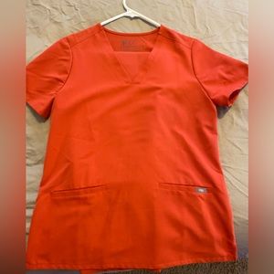 Coral Figs scrub set